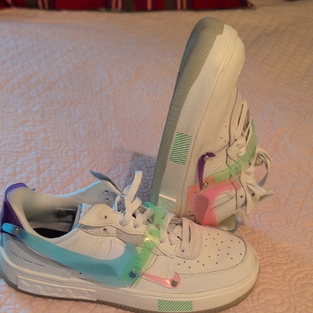 Nike White and tri-color Sneakers